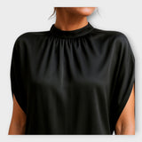 Elegantní minikjole s tidløst designem