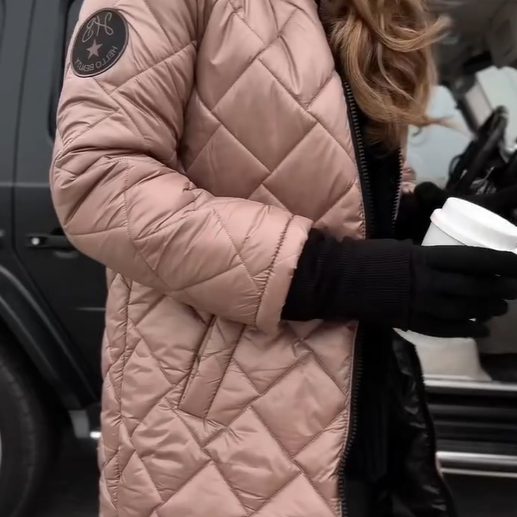 Anna | Elegantní prošívaná zimní bunda s teplou kapucí