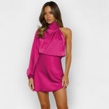 Satinové šaty s asymetrickým designem