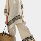 Souprava Středomoří Daisy z bambusového lnu s elegantními červenými a zelenými pruhy