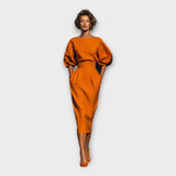 Elegantní kjole s rafinovaným designem