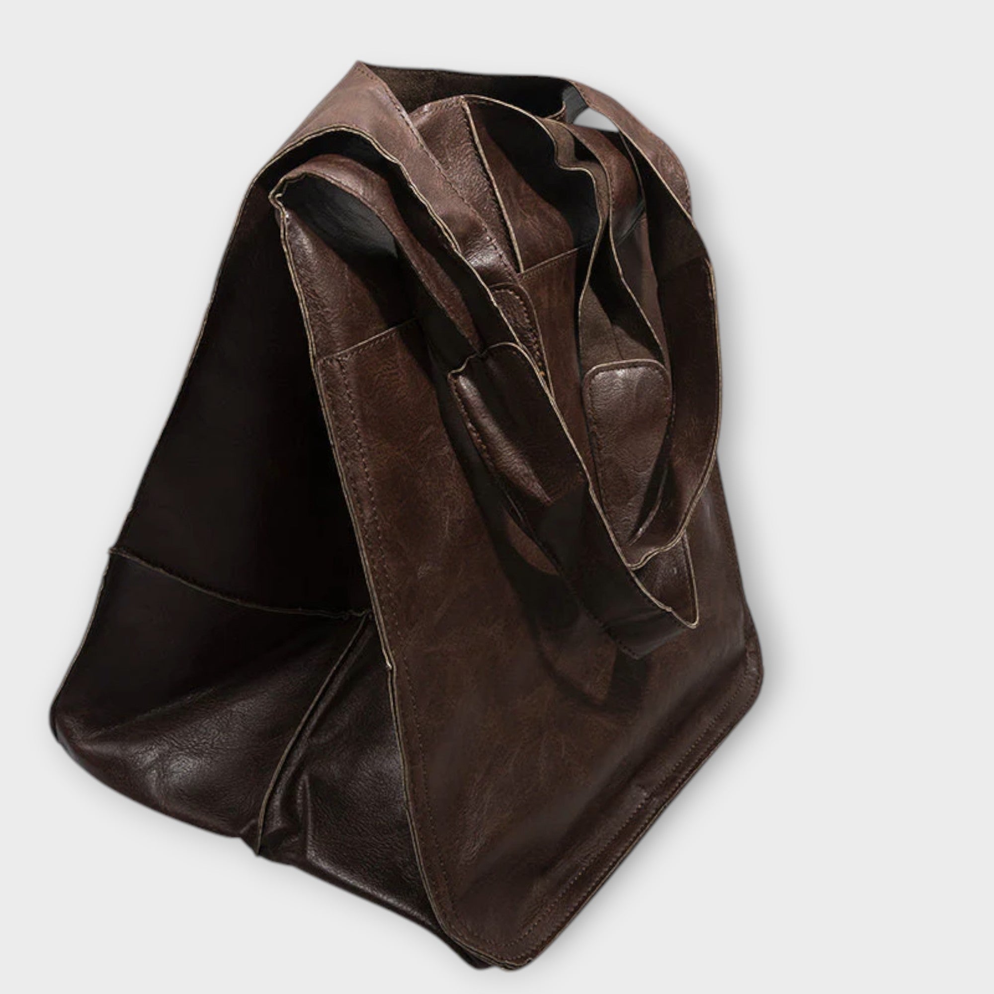 Prostorná víkendová taška